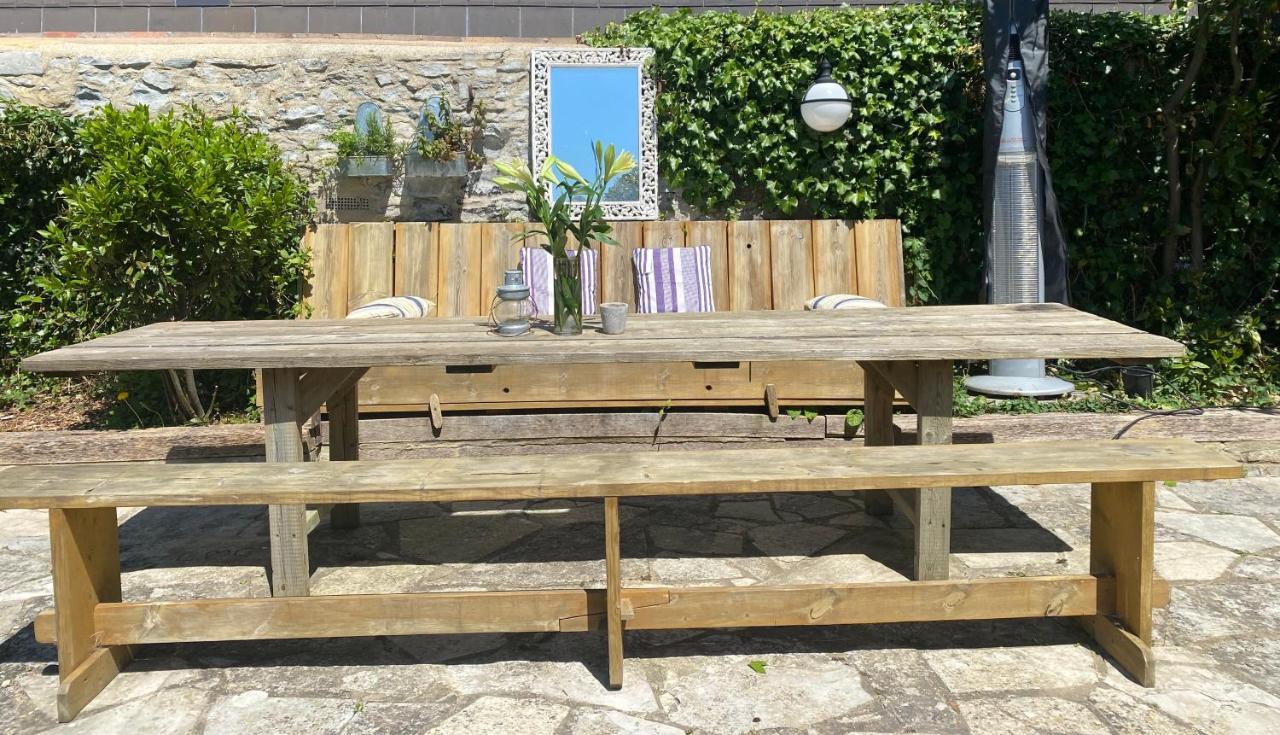 Monmouth House Apartments, Lyme Regis Old Town, Dog Friendly, Parking Exterior photo